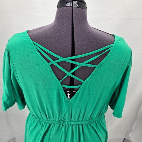 630-17 Torrid Kelly-Green Criss-Cross cinched waist babydoll top Size 1 (16/18) - Picture 5 of 10